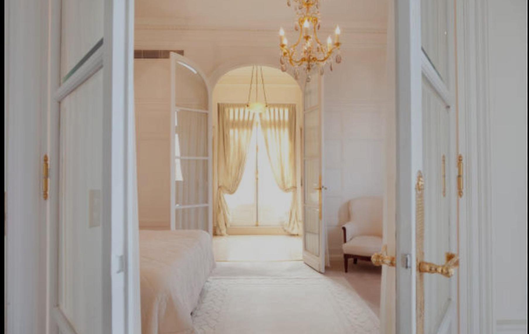 Empress Madani Palace Hotel Surrey Kültér fotó
