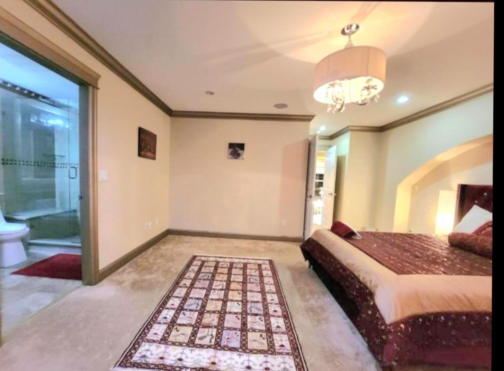 Empress Madani Palace Hotel Surrey Kültér fotó